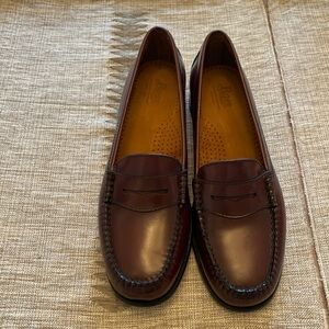 Burgundy Bass Weejuns 8.5